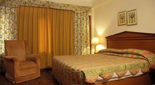 Полулюкс Classic The Mall Hotel