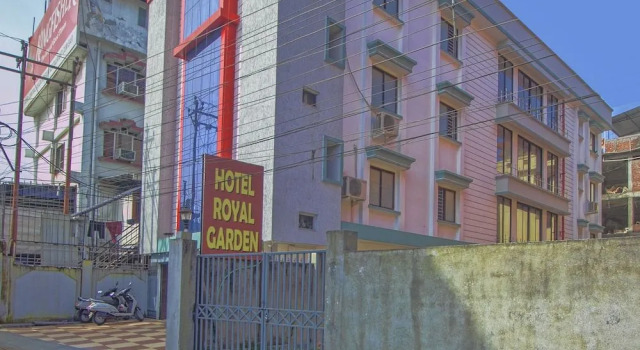 OYO 25007 Hotel Royal Garden, Prenota Hotel Siliguri West Bengal