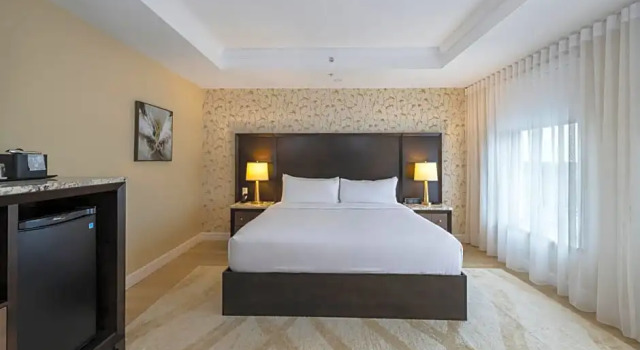 Двухместный номер Deluxe Halifax Tower Hotel & Conference Centre, an Ascend Collection Hotel