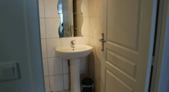 Апартаменты Studio Meuble 30 M2 La Londe Les Maures , 900 M Des Plages