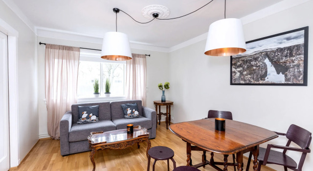 Freyja Guesthouse & Suites, Забронировать Отель Отели Рейкьявика с парковкой, рядом с Церковь Хадльгримскиркья, Парковка