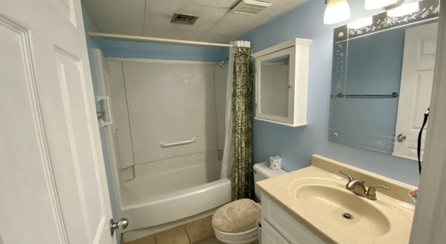 Номер Standard с 2 комнатами Royal Garden Resort 209 2 Bedroom Condo by RedAwning