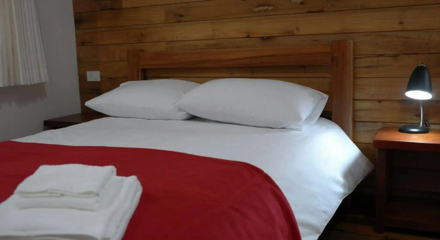 Sisakuna Lodge, Rezerwuj Hotel Hotele w Mindo z parkingiem, Parking