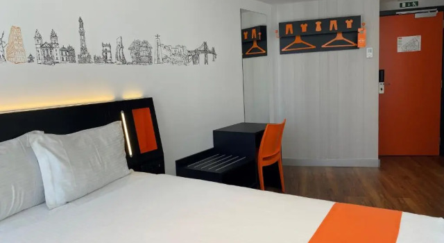 Двухместный номер easyHotel Lisbon