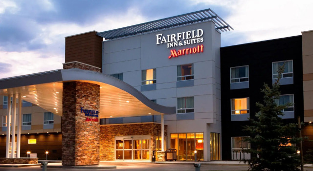 Fairfield Inn & Suites by Marriott Lethbridge, Varaa Hotelli Lethbridge Southern Alberta