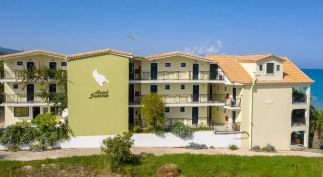 Sea View Hotel, Забронировать Отель Катастарион Закинф, рядом с Пляж Аликес