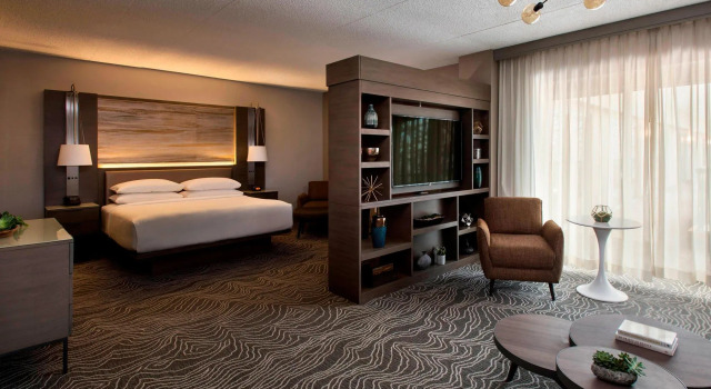 Двухместный номер Standard Marriott Melville Long Island