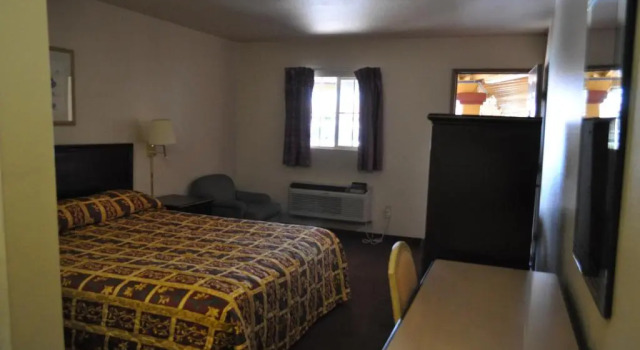 Номер Standard California Suites Motel