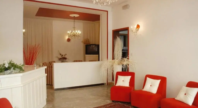 Hotel Rivamare, Забронировать Отель Каорле Линьяно-Ривьера