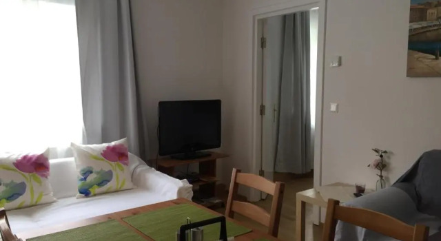 Апартаменты с 2 комнатами Terrasse Wohnungen mit parking in Zentrum