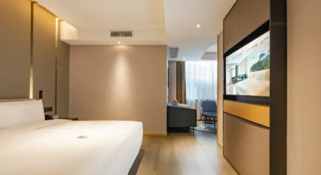 Люкс с видом на сад Atour Hotel Shanghai Pujiang