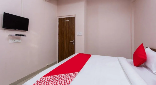 Oyo 24461 Hotel Suvidha