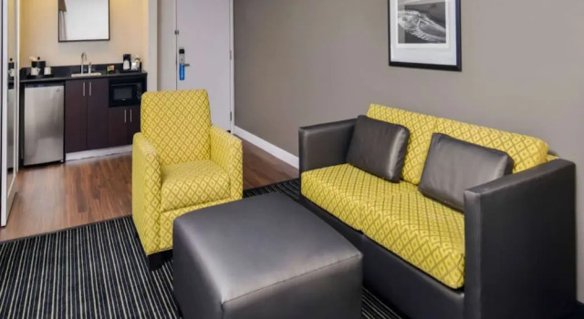 Двухместная студия с частичным видом на океан Hampton Inn & Suites San Francisco-Burlingame-Airport South