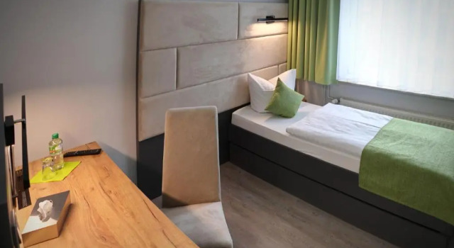 Одноместный номер Standard с видом на озеро Hotel und Restaurant Kranichsberg