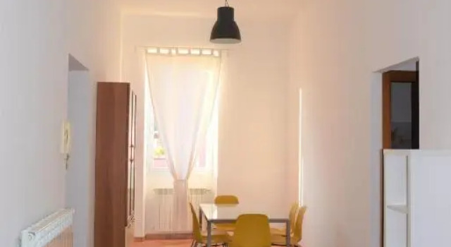 Casa Ligure Ristrutturata 80m2, Забронировать Отель Отели в центре Диано-Марина, в центре