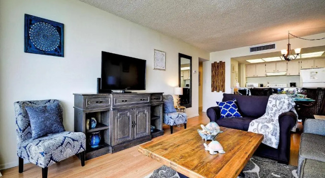 440 West 1108S