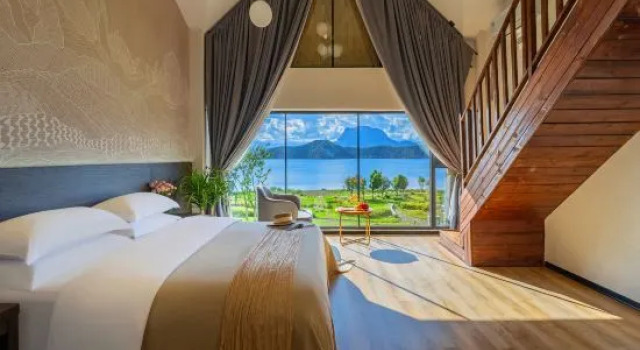 Семейный люкс с видом на озеро Xingpan Shuishe Lake View Holiday Hotel