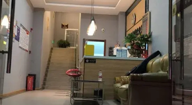 Huangshi Fengzhuyuan Hotel, Prenota Hotel Hotel a Hubei con parcheggio, Parcheggio