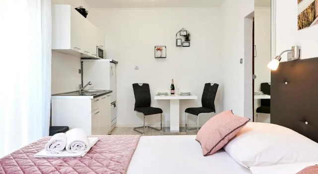 Студия Apartments & Rooms Žaja