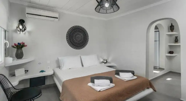 Milos Accommodations Rentals, Prenota Hotel Adamas Milo