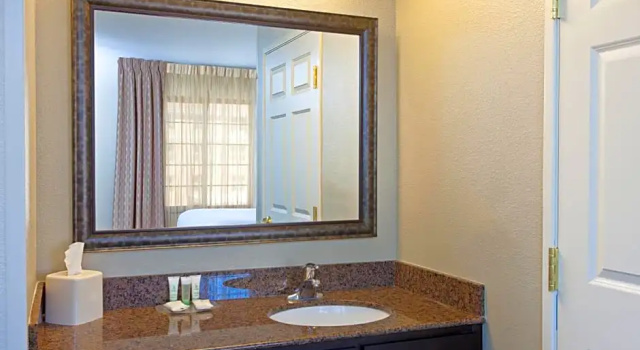 Двухместный номер Standard Staybridge Suites Fairfield Napa Valley Area by IHG