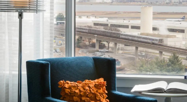 Двухместный номер Standard с видом на город Renaissance Arlington Capital View Hotel