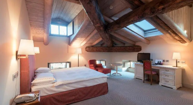 Трёхместный номер Deluxe Grand Hotel della Posta, WorldHotels Distinctive