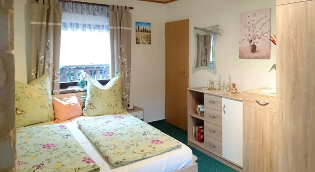 "Haus Ulla", Book Hotel Bad Blankenburg Thuringian Forest