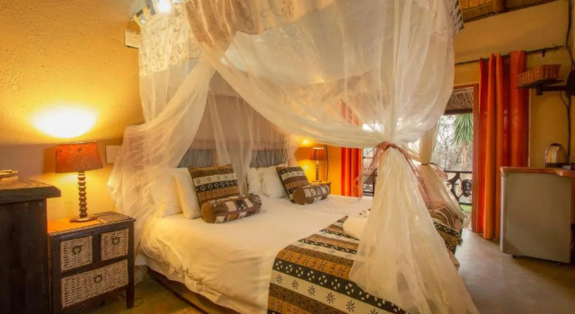 Khaya Umdani Guest Houses, Забронировать Гостевой дом Марлот-Парк Барбертон