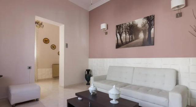 Апартаменты Delightful 2 bedroom flat next to Mikrolimano