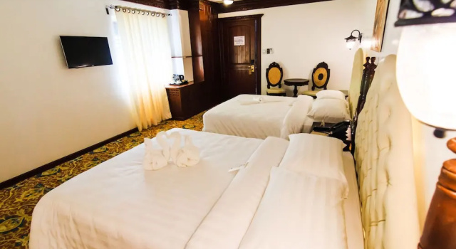 Четырёхместный номер Superior Hotel Luna Annex