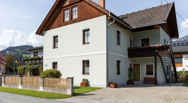 Comfortable Apartment in Kötschach-Mauthen with Sauna