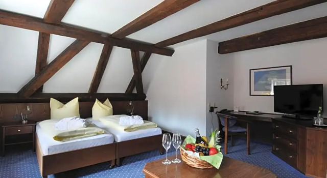 Hotel Goldener Hirsch, Reserva ahora Hotel Kaufbeuren 