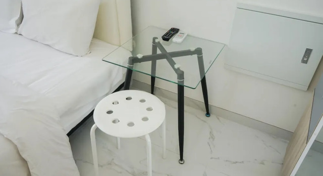 Elegant and Homey Studio at Sky House BSD Apartment
