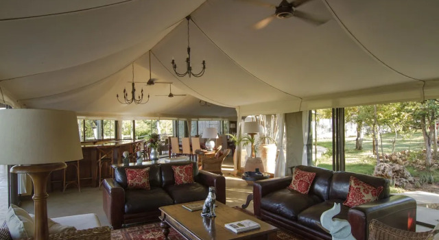 The Elephant Camp, Buchen Sie Campingplatz Victoriafälle 