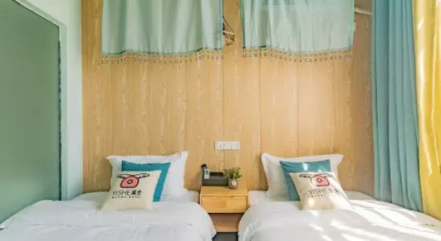 Двухместный люкс c 1 комнатой Yi Chun Xiyuanju Hotel