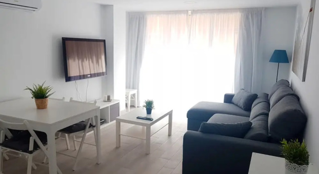Suncity Flat Pinzón, Забронировать Отель Малага Коста-дель-Соль, рядом с Музей Кармен Тиссен