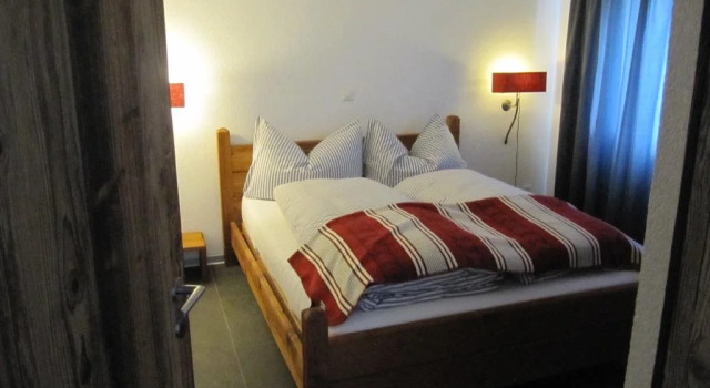 Chalet Timber Inn 4/5, Varaa Mökki Mökit kohteessa Valais, Mökki