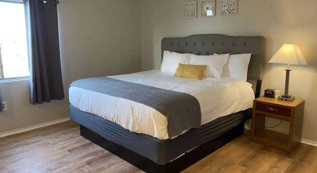 Ways Motel, Varaa Motelli Hotellit New England uima-altaalla, Uima-allas