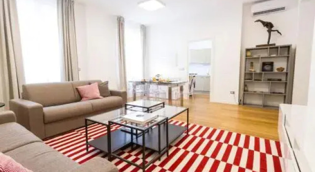 Easylife - Annydi Art Home In Duomo, Забронировать Отель Милан Ломбардия, рядом с Colonne di San Lorenzo