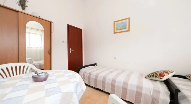 Apartment Summer Break