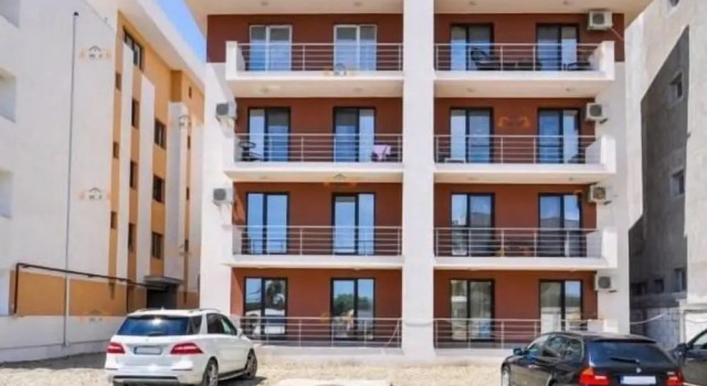 Aparthotel Ella Alezzi, Varaa Huoneisto Hotellit Mamaia-Sat pysäköinnillä, Pysäköinti