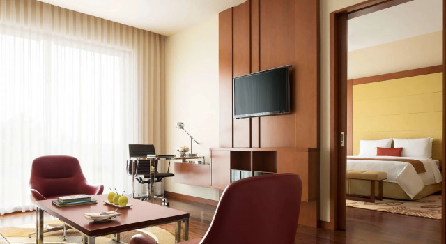 Courtyard Kochi Airport, Забронировать Отель Бизнес-отели штата Кералы, 4* 5*