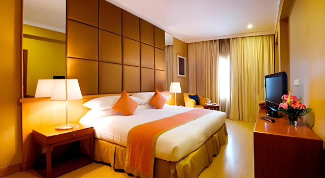Ellaa Hotel, Rezervovat Hotel Gachibowli 