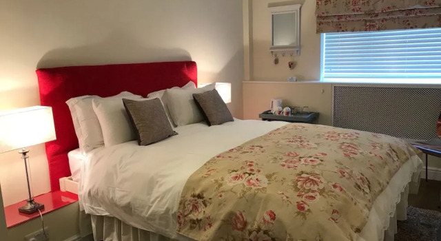 Chestnuts Bed & Breakfast