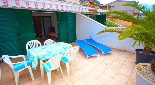 Апартаменты с 2 комнатами с видом на море Makarska City Center Apartments