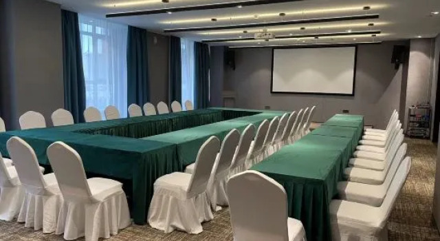 Qingyang Phoenix Hotel, Book Hotel Qingyang Gansu