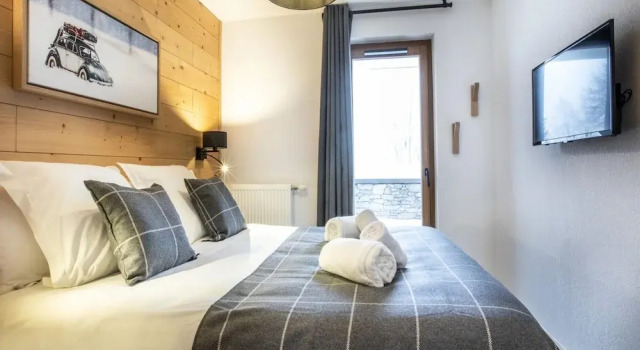 Apartment in Fornelet Near Ski Lifts, Prenota Appartamento Hotel a Rodano-Alpi con parcheggio, Parcheggio