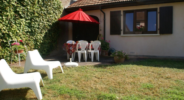 Snug Holiday Home with Fenced Garden, Garden Furniture, BBQ, Book Hotel Vic-sur-Seille Moselle