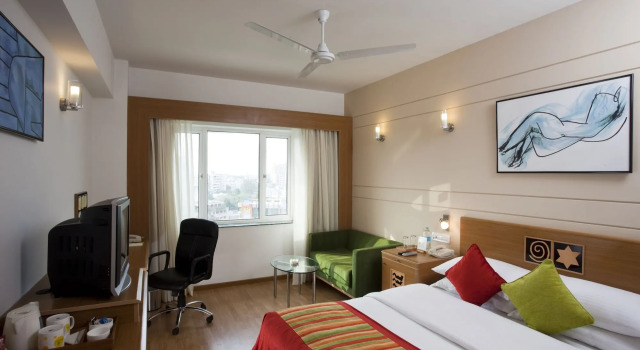 Lemon Tree Hotel, Ahmedabad, Boek Hotel Hotels in Gujarat met ontbijt, Ontbijt